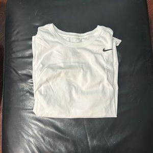 XL white Nike Dri fit t shirt
